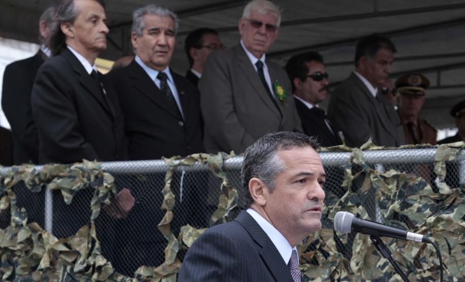 Polícias do Paraná comemoram Dia de Tiradentes