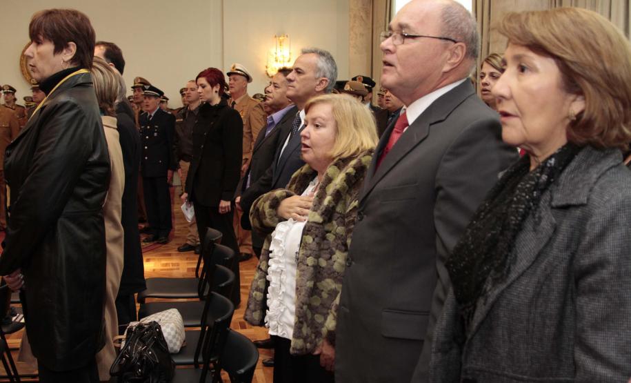 Lei que garante aos PMs mais antigos 50% das vagas no Quadro Especial de Oficiais é assinada no Dia do Patrono da corporação