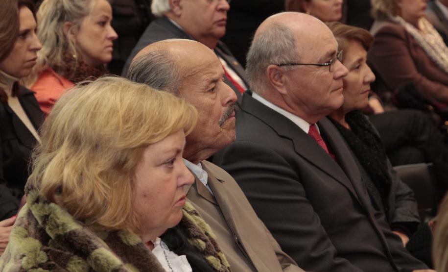 Lei que garante aos PMs mais antigos 50% das vagas no Quadro Especial de Oficiais é assinada no Dia do Patrono da corporação